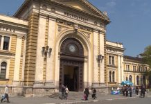 испраћен последњи воз
