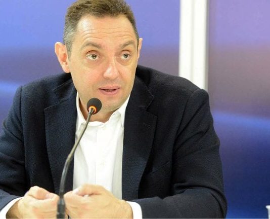 министар одбране