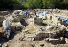 ОТВОРЕНО НЕПОЗНАТО ПОГЛАВЉЕ СРПСКЕ ИСТОРИЈЕ! На врху Шумадије откривен читав град преднемањићких Срба, УТВРЂЕЊЕ КРИЛА ГУСТА ВЕГЕТАЦИЈА Докази о животу преднемањићких Срба крили се под густом вегетацијом венчац