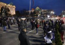Угоститељи блокирали центар Београда, протестују због нових мера (ВИДЕО) протест угоститеља