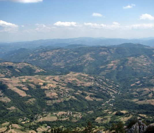 планина чемерно